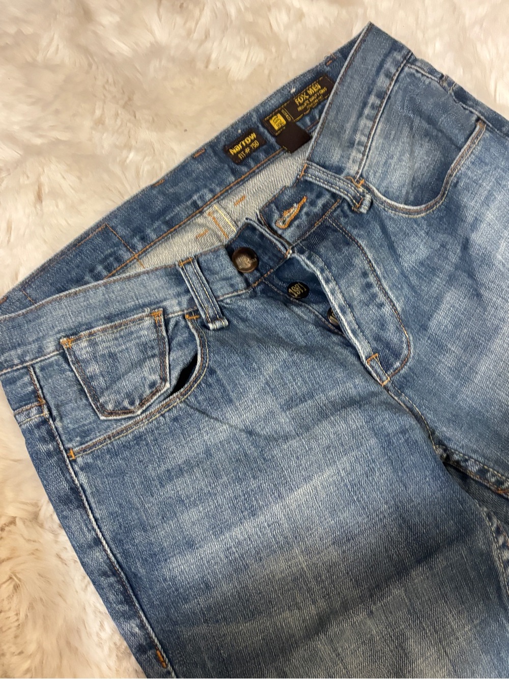 Vintage low rise denim capris
